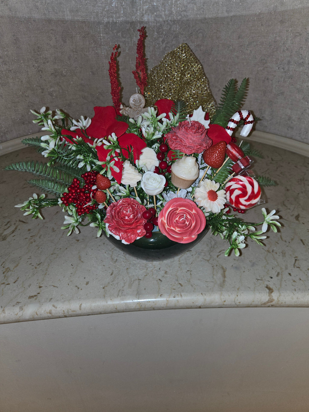 The Crimson Noël Bouquet 🌹