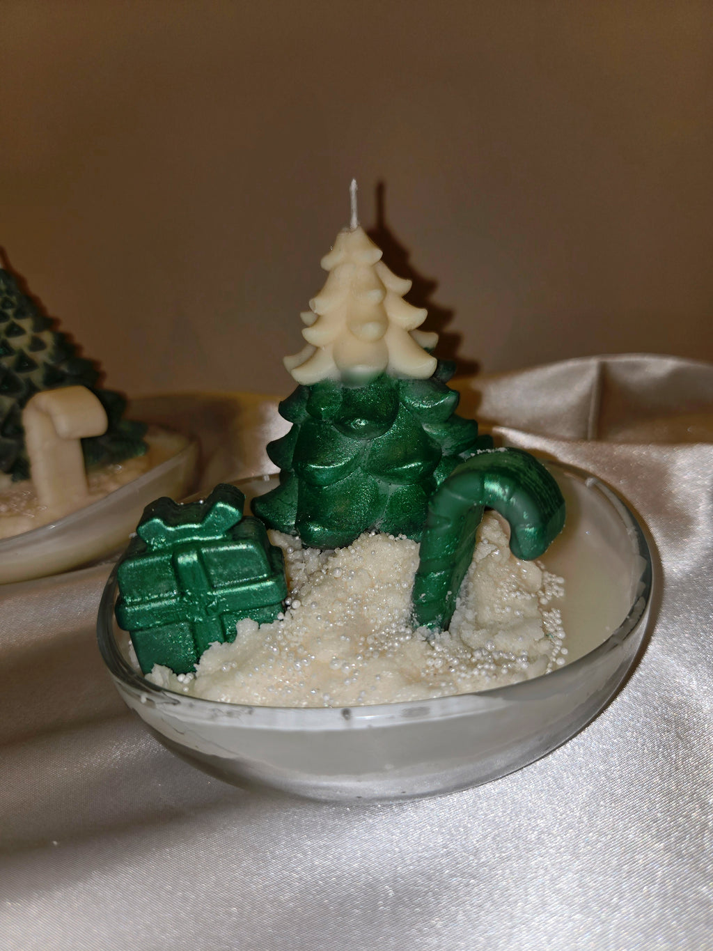 Frosted Emerald Bowl ❄️🌲